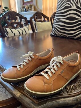 Ecco Leather shoes  
( Arch support , breathable)